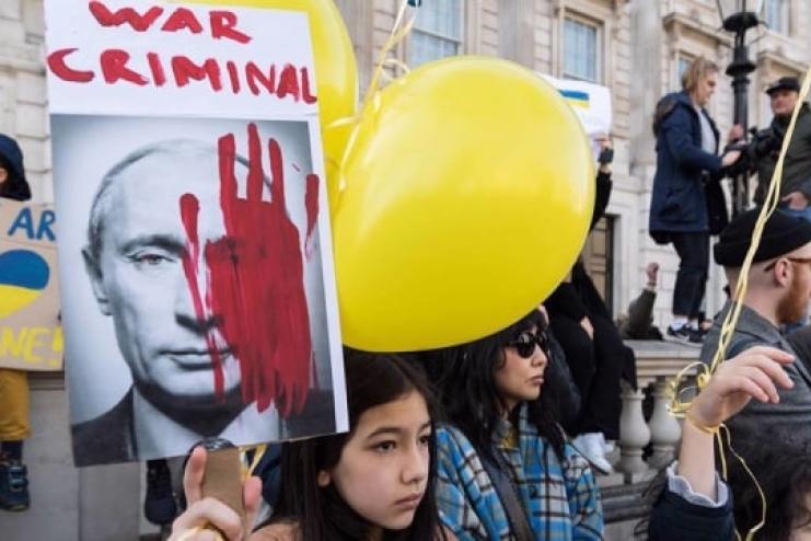 Петиція із закликом віддати путіна під трибунал набрала понад 1,8 млн підписів