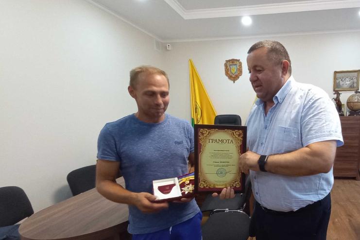 Тарутинська СТГ: волонтеру з Німечини вручили орден за допомогу