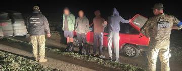 На Одещині троє чоловіків, один з яких неповнолітній, намагалися переправити через кордон двох співвітчизників (фото, відео)