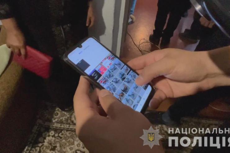 На Одещині етнічна група зловмисників продавали неіснуючий мототранспорт (фото, відео)