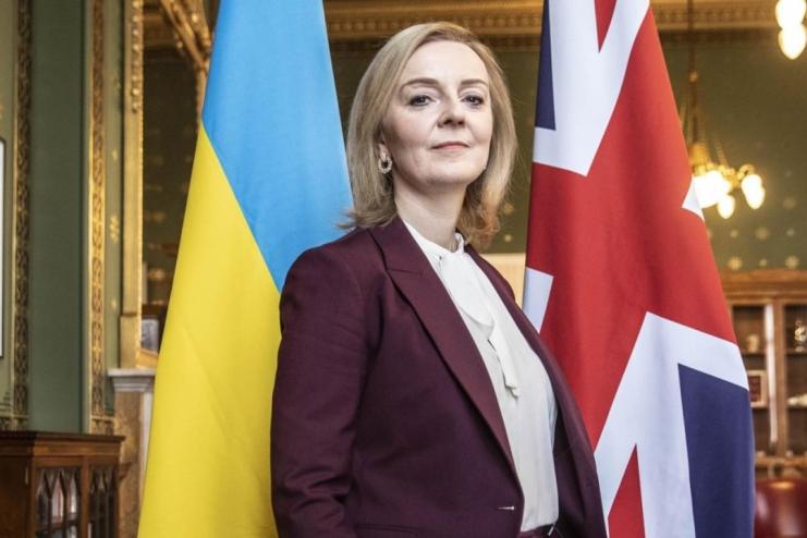 Наступного року обсяг військової допомоги Україні від Великої Британії перевищить надану у 2022, - Трасс