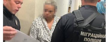 На Одещині громадянка в період воєнного стану вербувала жінок для зайняття проституцією за кордоном