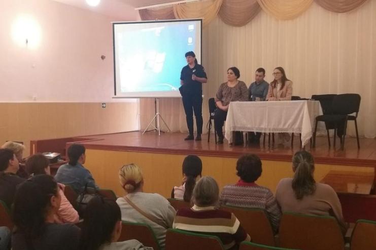 Популяризація сімейних форм виховання: служба у справах дітей та спеціалісти вторинної правової допомоги  провели зустріч у Веселокутській школі