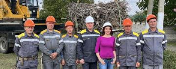 ДТЕК Одеські електромережі укріпить 30 гнізд лелек на електроопорах 