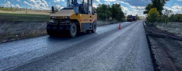 Т-16-27: ремонтні роботи дороги до кордону з Молдовою завершуються