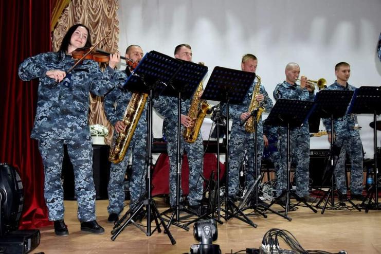 Концерт до Дня територіальної оборони України у Сараті