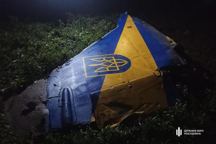ДБР з’ясовує причини падіння військового літака на Вінниччині під час знищення ворожих безпілотників (ВІДЕО)