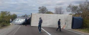 ❗️УВАГА❗️ Рух на автомобільній дорозі М-15 Одеса-Рені заблоковано в обох напрямках