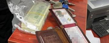На хабарі в 30 тис дол затримано недоброчесного співробітника Служби безпеки України