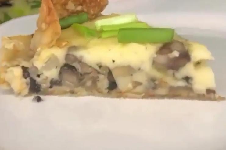 Смачний день. ЗАЛИВНИЙ ПИРІГ З ГРИБАМИ У ЛАВАШІ 