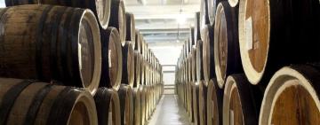 Росіяни пограбували коньячний завод "Таврія": вивезли все обладнання та продукцію