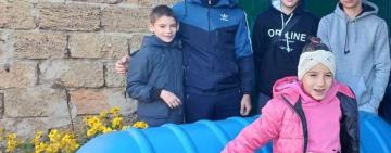 ЮНІСЕФ надав пластикові ємкості для зберігання  питної води  для 41 дитячого будинку сімейного типу