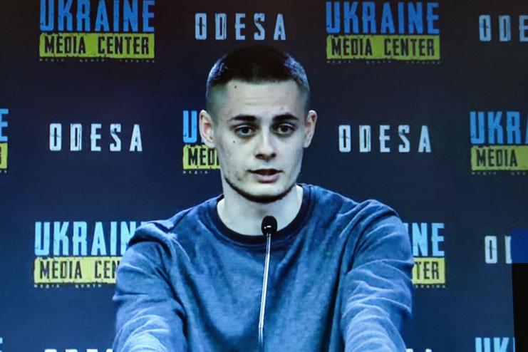 Били, знущались і водили на розстріл: 25-річний військовий з Одещини розповів про тортури у полоні (відео)