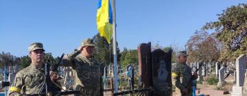 В Кілійській громаді на могилах захисників встановлять флагштоки з державними прапорами