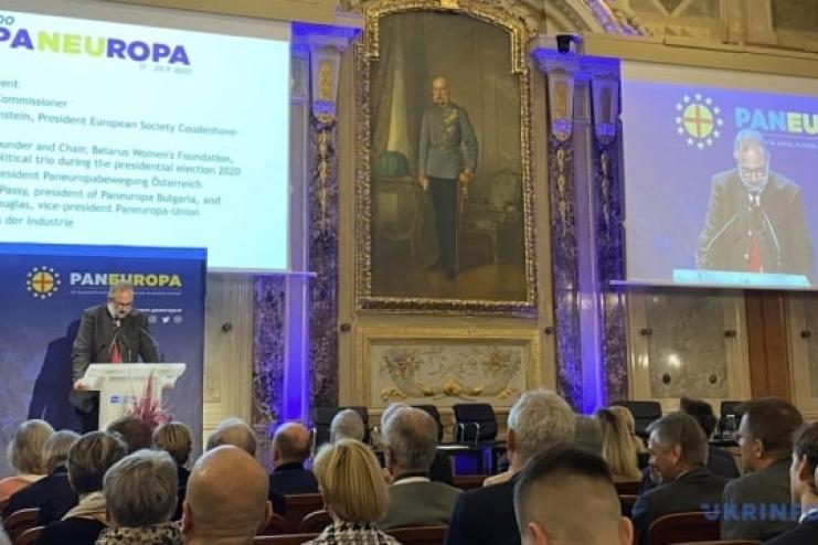 Це - війна, розв’язана східною деспотією проти західної демократії. Режим Путіна має бути змінений, - Карл фон Габсбург