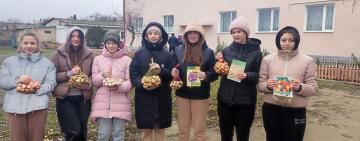 Саджаємо біля шкіл голландські квіти задля Перемоги