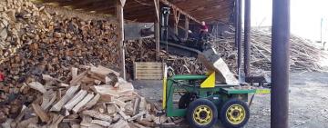 Україна запаслася рекордною кількістю дров