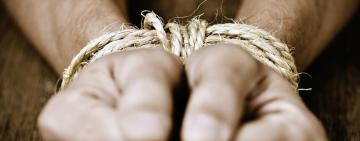 На Одещині судитимуть 35-річного чоловіка за катування односельців