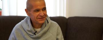 Попри безліч обшуків у полоні, прикордонник з «Азовсталі» зміг зберегти свою обручку (відео)