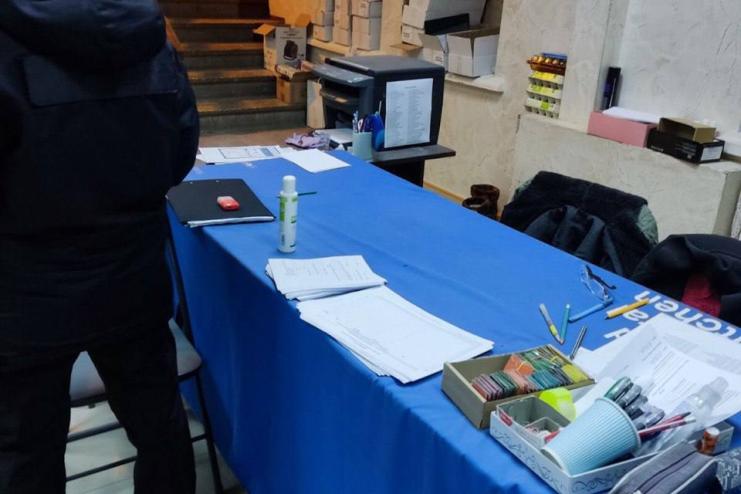 Зухвале пограбування в Білгород-Дністровському: зловмисники проникли в Будинок культури, де розташовано гуманітарний штаб