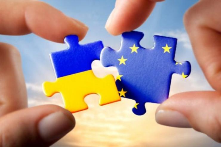 ЄС виділив Україні 500 млн євро макрофіну