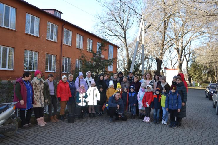 «Першачки» Арцизького ліцею №5 продовжили щорічну акцію «Алея першокласників»