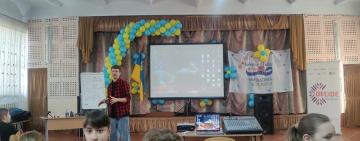 DECIDE продовжує дивувати: в рамках Швейцарсько-українського проєкту для кілійський школярів провели тренінг з основ відеозйомки і монтажу