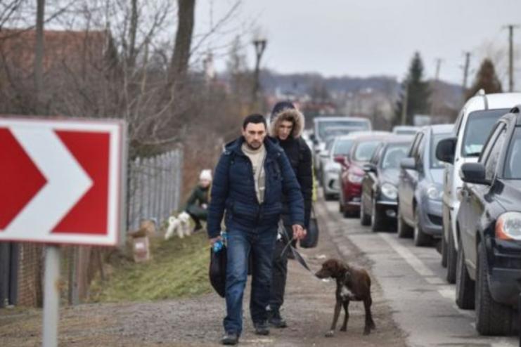 Коли в Україні "візьмуться" за військовозобов’язаних чоловіків, що виїхали за кордон