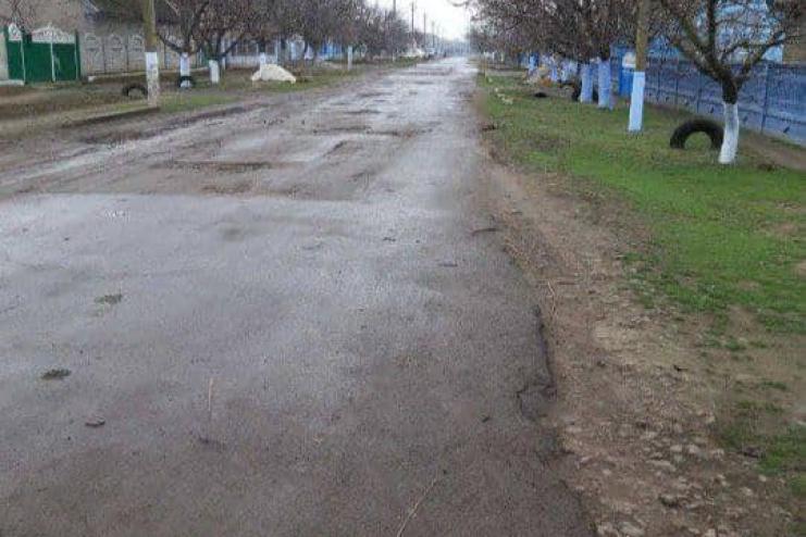 В Ізмаїльському районі двоє стареньких посварились і покололи один одного вилами