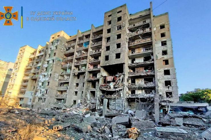Півроку трагедії: доля людей та напівзруйнованого будинку після ракетного удару в Сергіївці