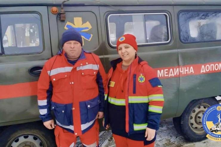 Вже не у швидкій: медики Одещини прийняли у жінки пологи вдома