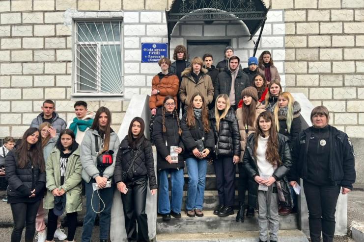 В Арцизі поліцейські провели профорієнтаційні заходи зі школярами