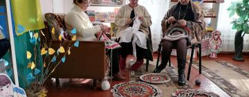 Килимки для захисників від рукодільниць Бородінської громади