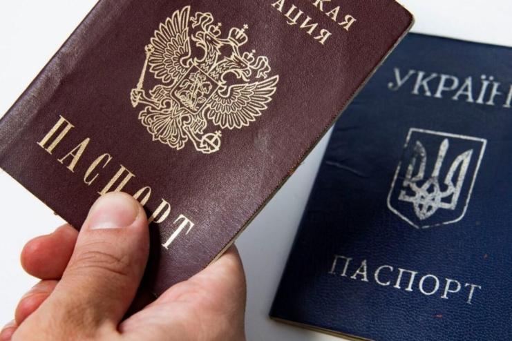 В Україні розглядають можливість департації росіян та білорусів, що не вступили до лав ЗСУ