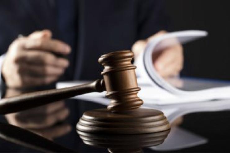 Був в алкогольному сп’янінні: на Одещині пенсіонера судили за вбивство власного сина