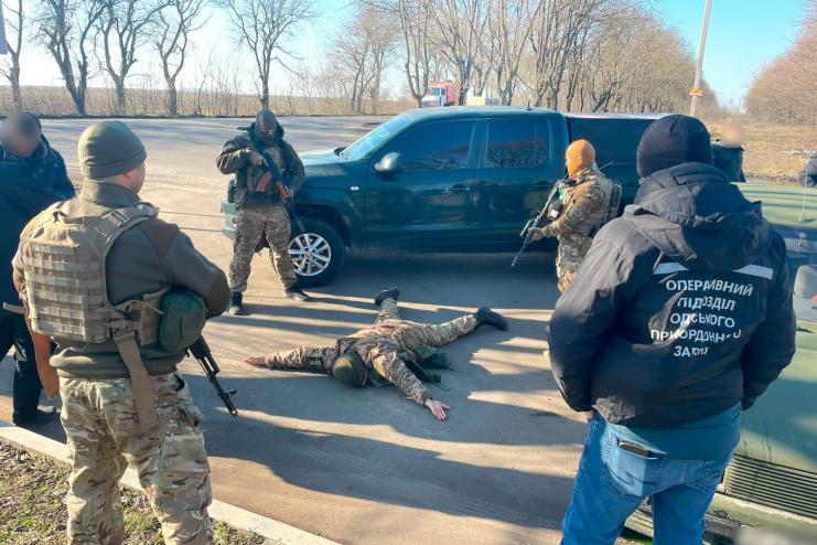 Поліція та прикордонники затримали тогрівця зброєю на Одещині