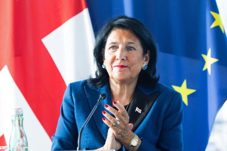 Президент Грузії Зурабішвілі підтримала протестувальників проти законопроєкту про іноагентів, ухваленого парламентом країни