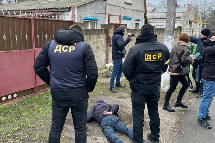НА ОДЕЩИНІ ЗА СИСТЕМАТИЧНІ ПОБОРИ З МАЛОГО БІЗНЕСУ  СЛУЖБОВЕЦЬ СЕЛИЩНОЇ АДМІНІСТРАЦІЇ ПОСТАНЕ ПЕРЕД СУДОМ