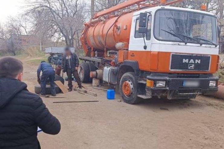 КП НА ОДЕЩИНІ ПРИДБАЛО «ЗОЛОТУ СПЕЦТЕХНІКУ»: РОЗТРАТА 1 МЛН ГРН НА ЗАКУПІВЛІ МАШИНИ ДЛЯ ОЧИСТКИ КАНАЛІЗАЦІЙ 