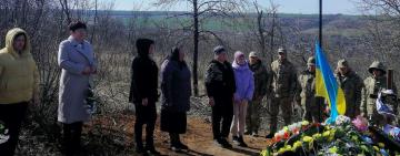 Герої не вмирають! У Тарутине відбулось траурне зібрання біля могили героя Самолюка Петра