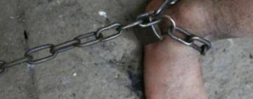 Дитину помітив небайдужий сусід: мешканець Одещини посадив маленького хлопчика на ланцюг