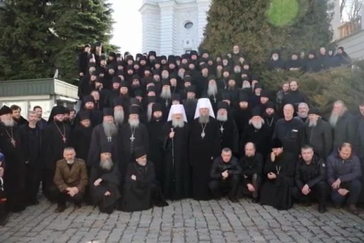 Синод УПЦ МП після невдалої спроби особистої зустрічі звернувся до Зеленського через інтернет