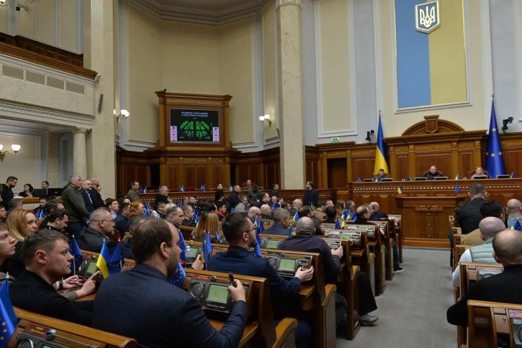 Пересування пасажирів у транспорті на міжнародних та внутрішніх рейсах контролюватиме СБУ 
