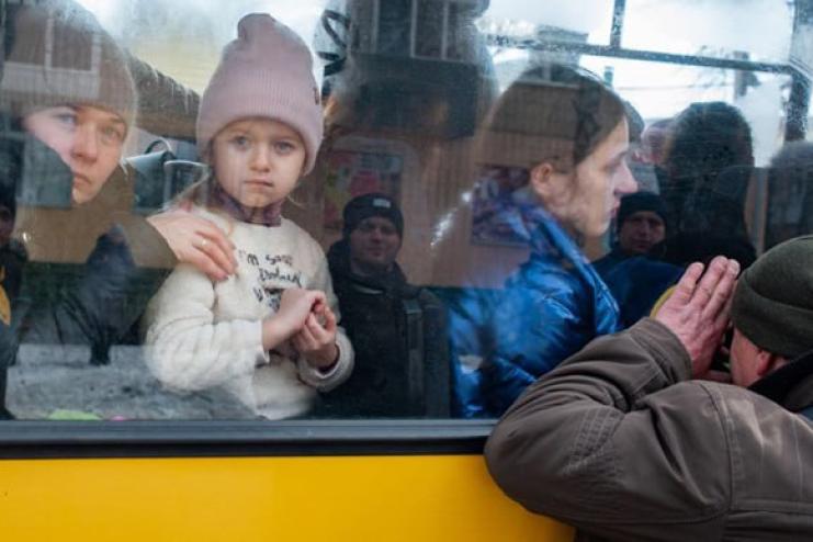 Зі Слов'янська примусово евакуювати дітей – рішення комісії