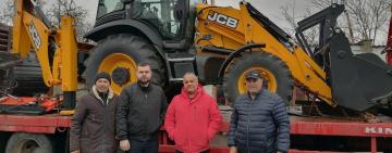 Кілійська громада придбала новий багатофункціональний екскаватор