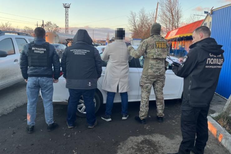На Одещині засудили іноземця за надання неправомірної вигоди прикордоннику та замах на організацію незаконного переправлення осіб через державний кордон України