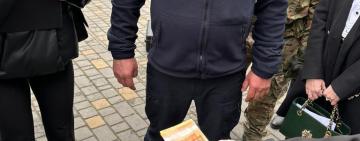 На Одещині правоохоронці затримали на хабарі митника