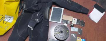 Ухилянтів переправляли в гідрокостюмах: ДБР викрило канал переправлення чоловіків через держкордон