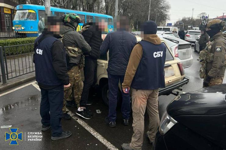 СБУ ліквідувала нові схеми втечі «ухилянтів» за кордон на Одещині   