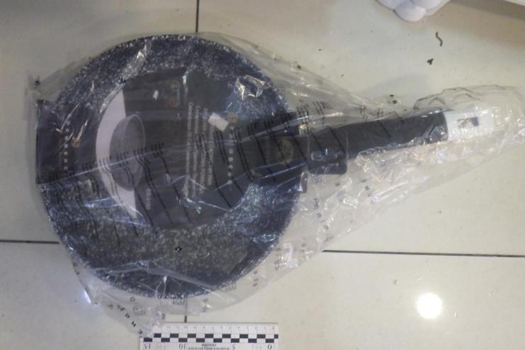 Зловмисника затримали вже в рейсовому автобусі: 39-річний житель Кілії вкрав пательню в магазині в Ізмаїлі